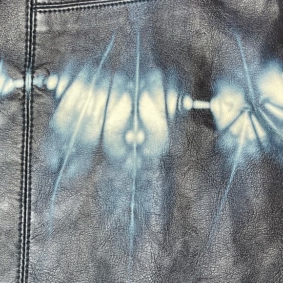 Zara Women's Black Faux Leather Tie Dye Snap Front A-Line Mini Skirt Size Small - Picture 4 of 8